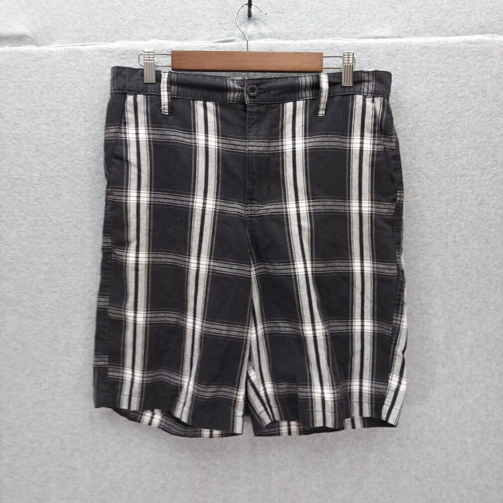 Burnside Mens Flat Front Plaid & Check Shorts Size 32 Black Skate Surf